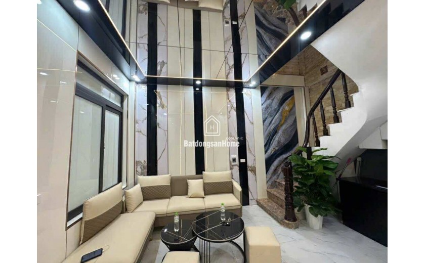 Mai Động, Hoàng Mai, Nhà 5 Tầng 3 Ngủ Nội Thất Xịn Mịn, Chào 5,1 Tỷ